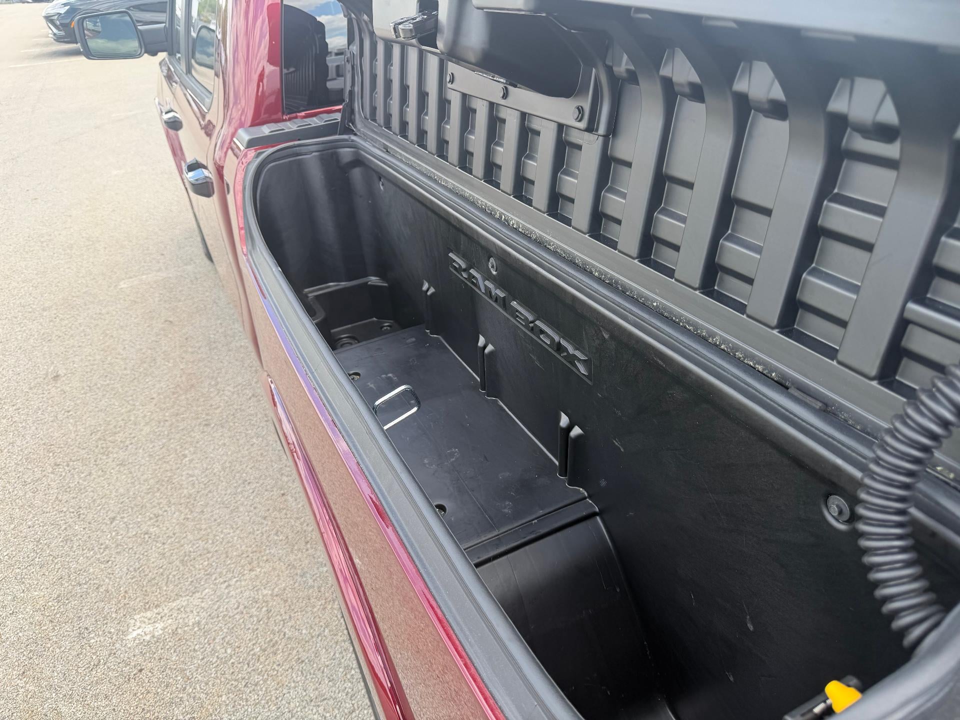 2025 RAM 1500 Limited Crew Cab 4x4 5'7" Box
