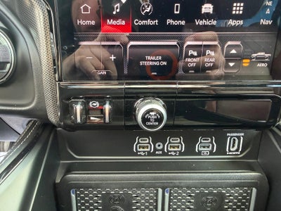 2025 RAM 1500 Limited Crew Cab 4x4 5'7" Box
