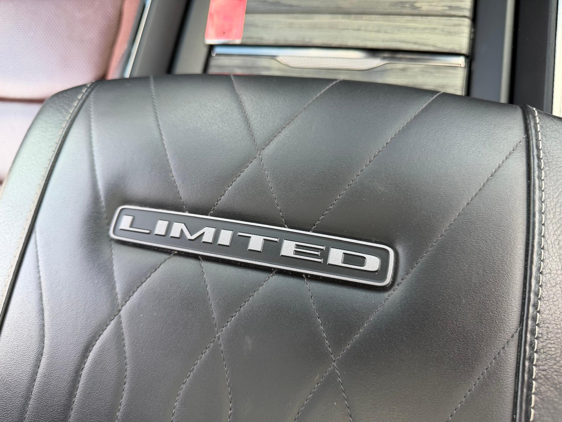 2025 RAM 1500 Limited Crew Cab 4x4 5'7" Box