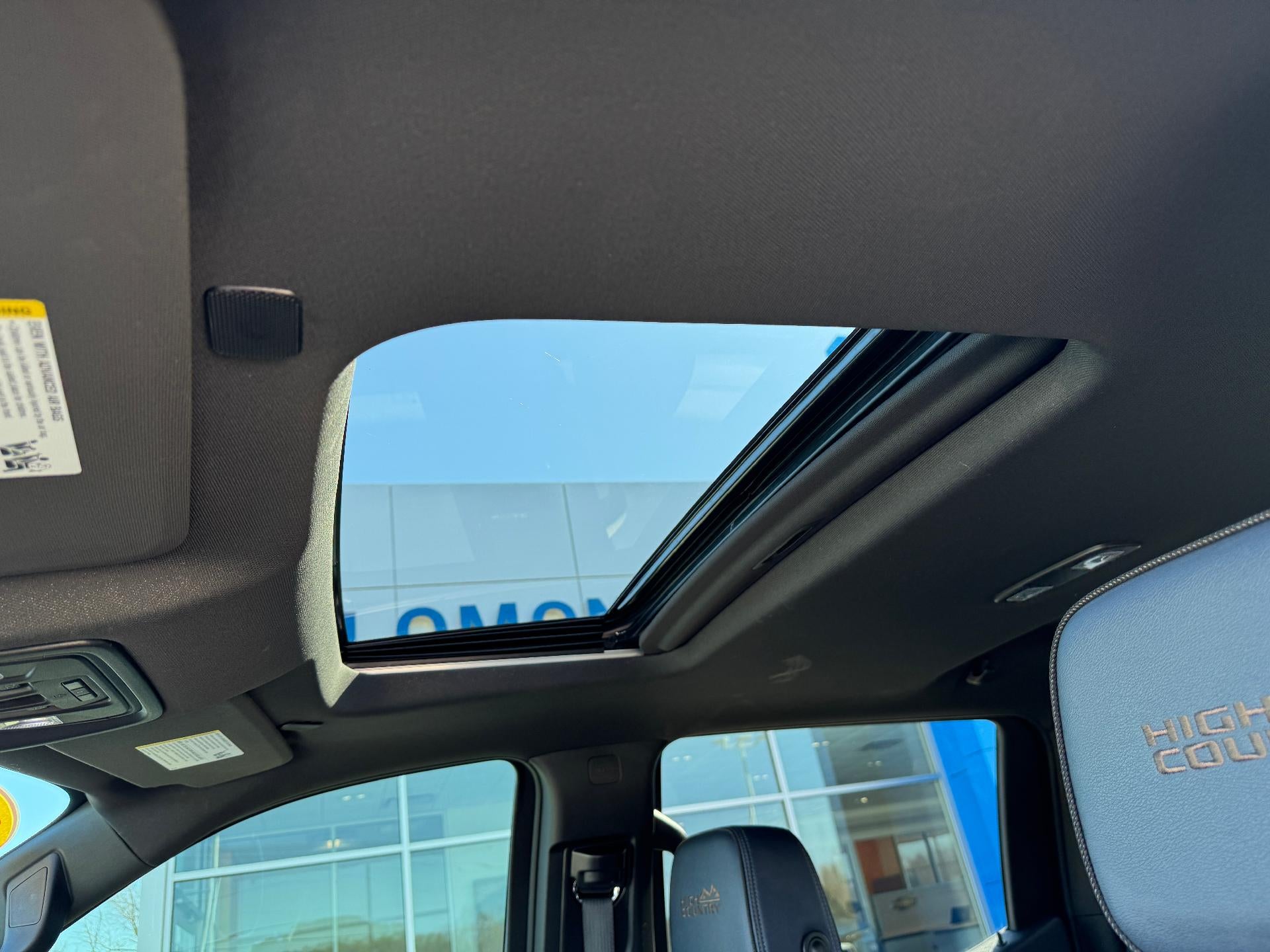 2023 Chevrolet Silverado 1500 High Country