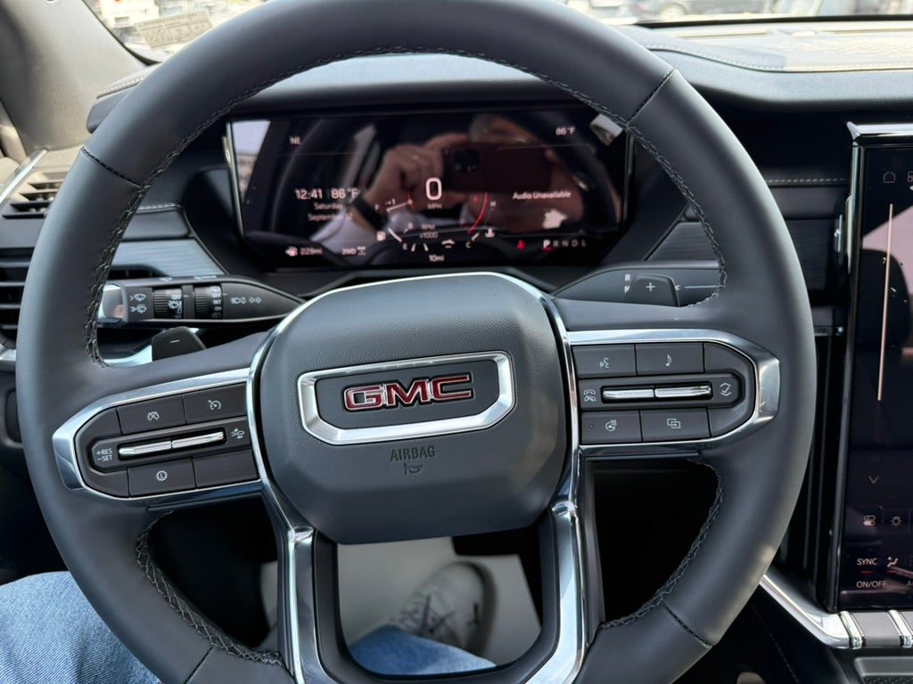 2027 GMC Acadia Elevation