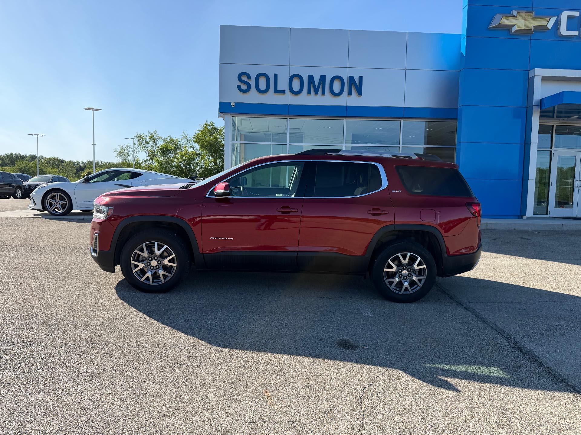 2023 GMC Acadia SLT