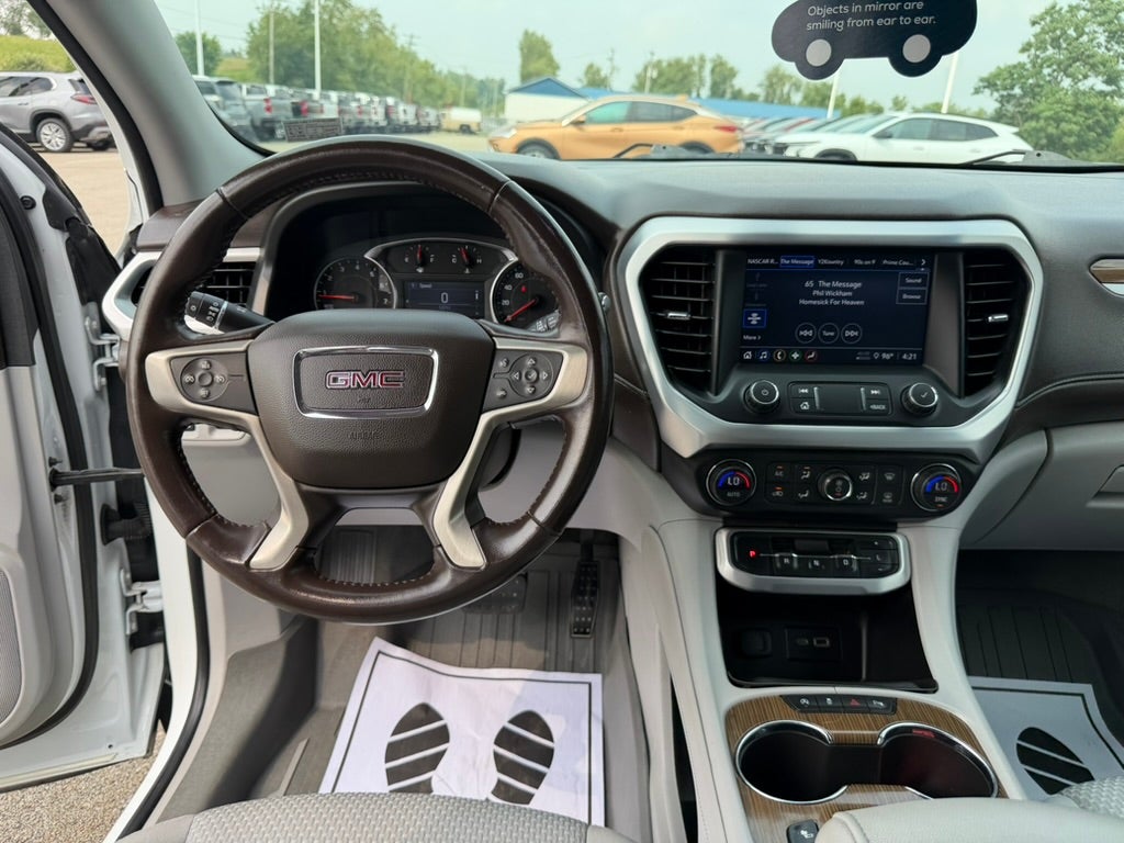 2020 GMC Acadia SLE