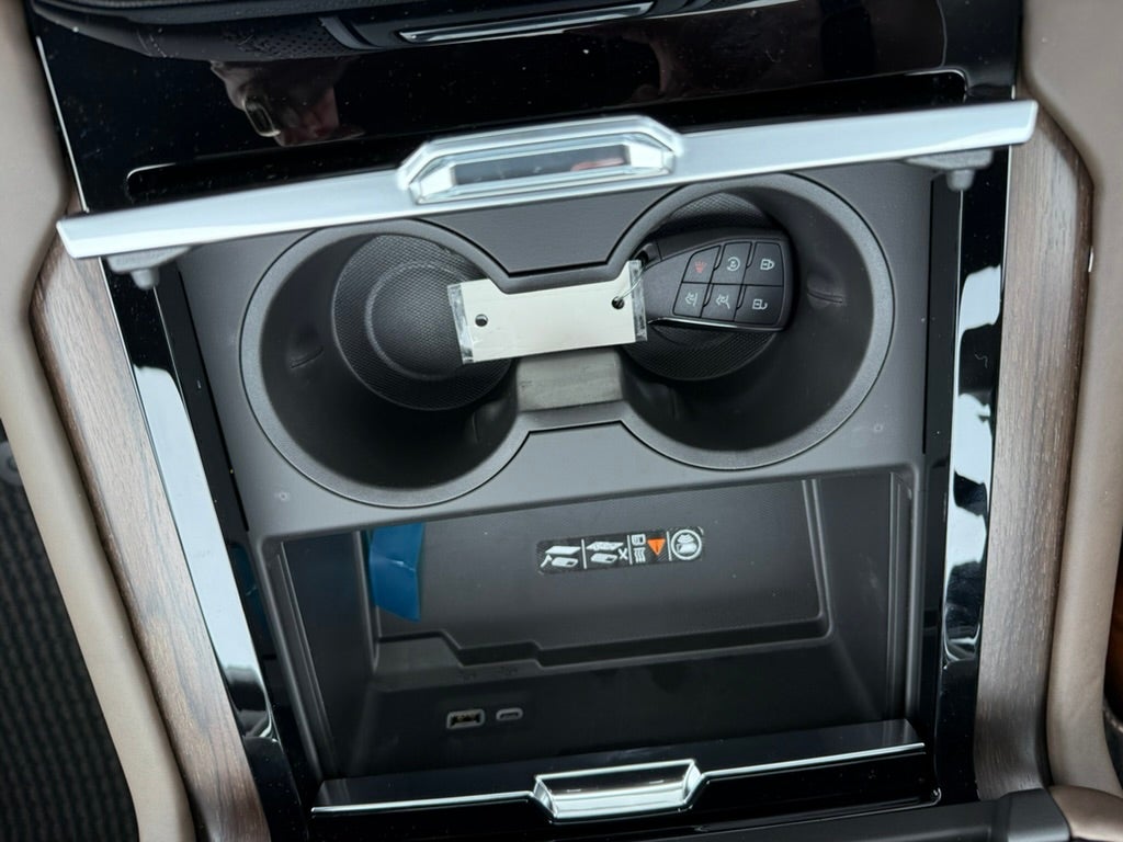 2027 GMC Yukon Denali Ultimate - Photo 18