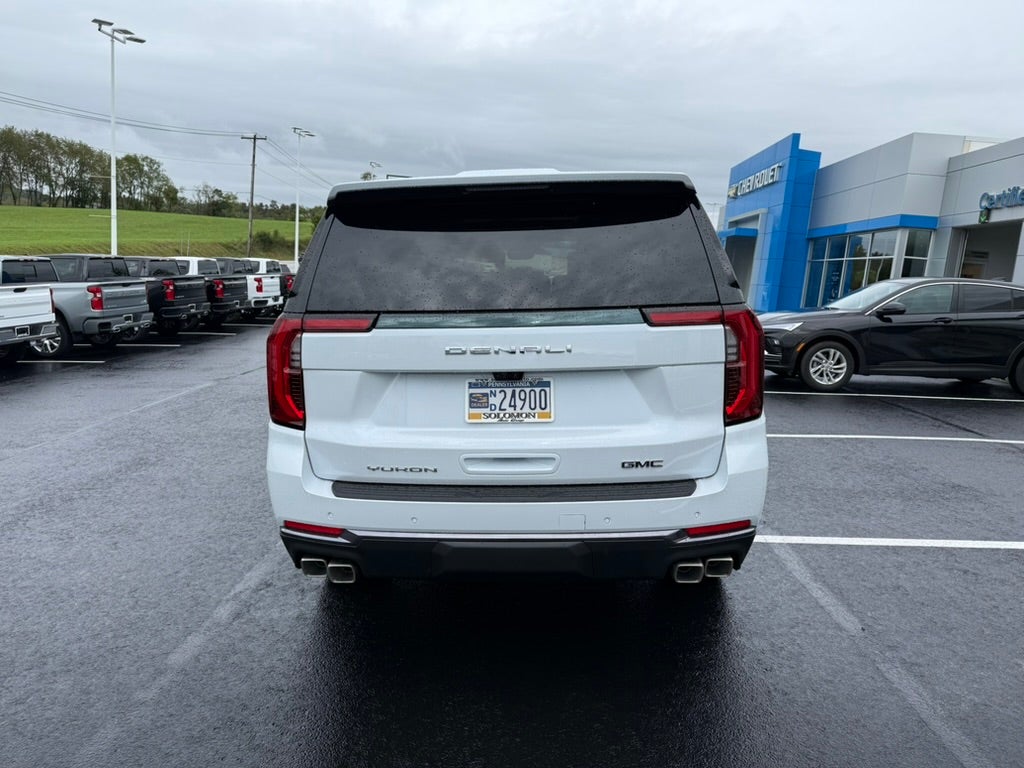 2027 GMC Yukon Denali Ultimate - Photo 4