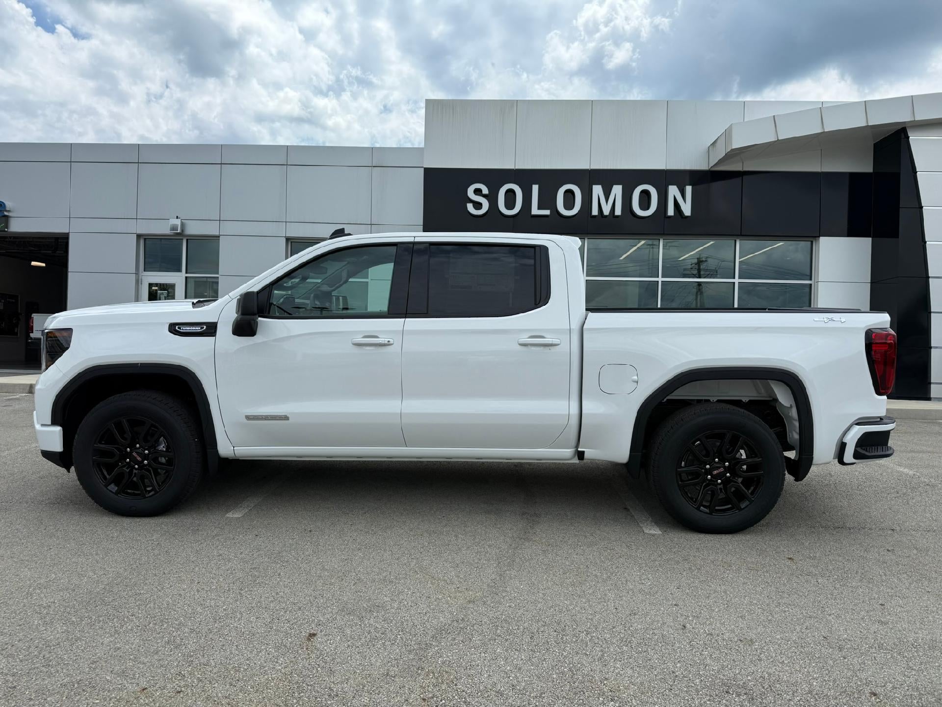 2026 GMC Sierra 1500 Elevation