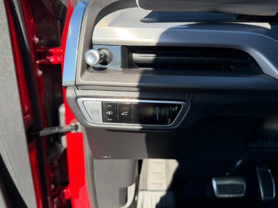 2026 Cadillac VISTIQ Platinum