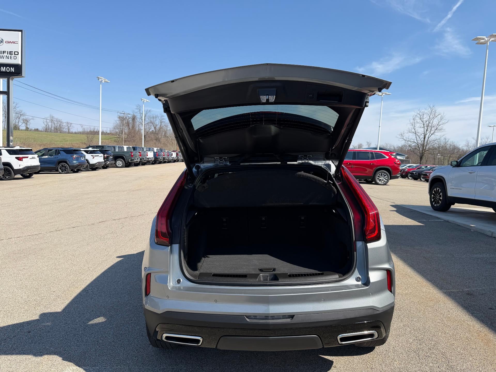 2025 Cadillac XT4 Premium Luxury