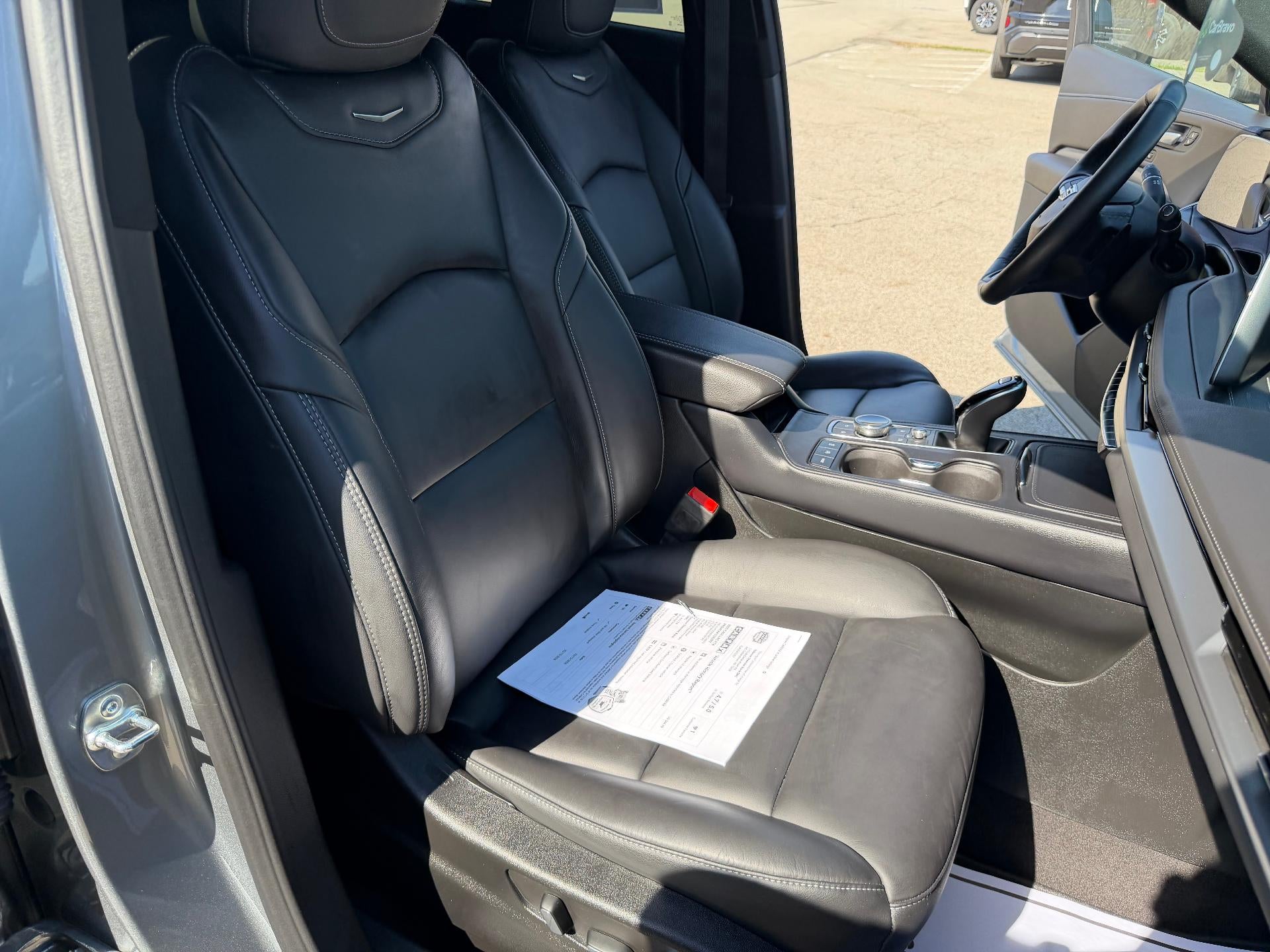 2025 Cadillac XT4 Premium Luxury