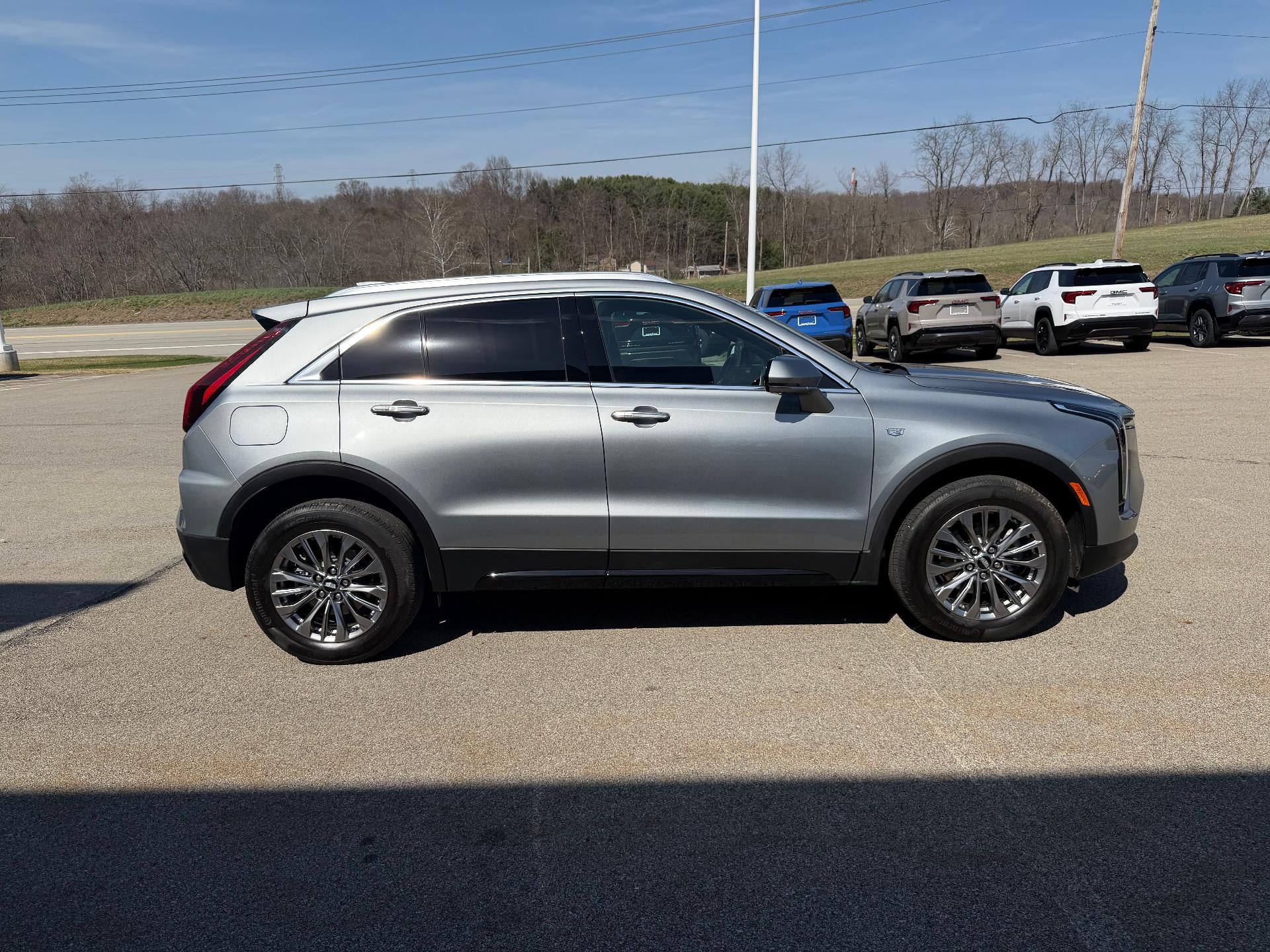 2025 Cadillac XT4 Premium Luxury