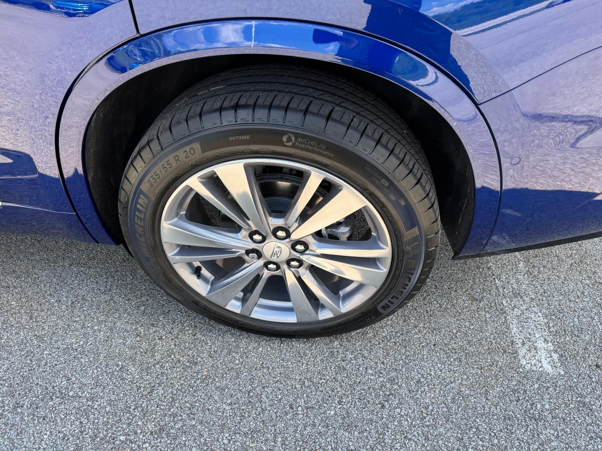 2025 Cadillac XT6 Premium Luxury