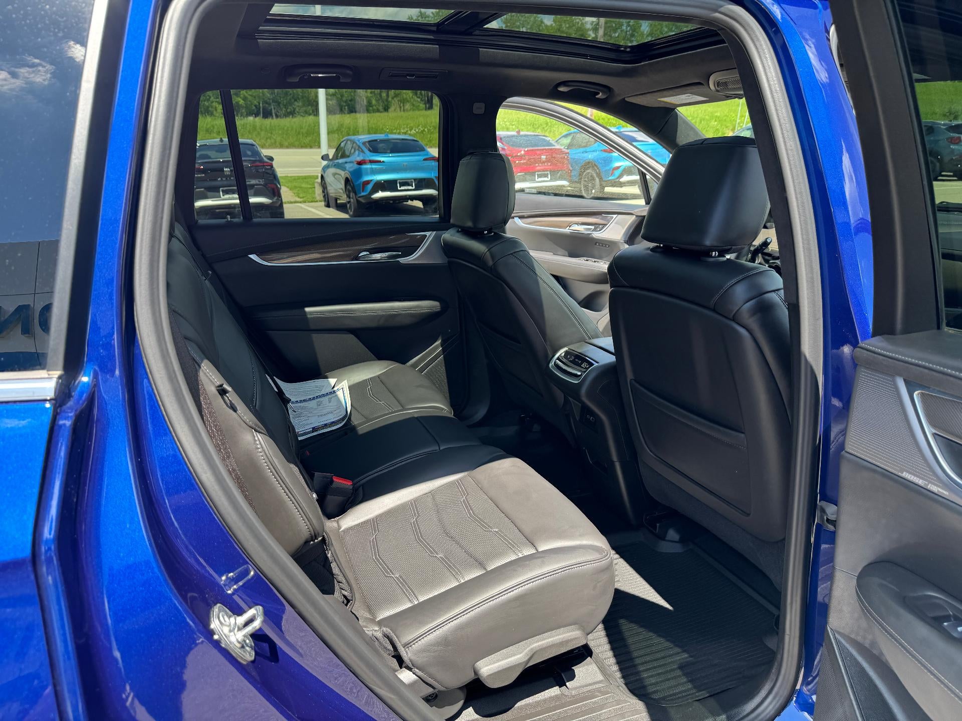 2025 Cadillac XT6 Premium Luxury