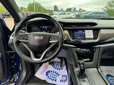 2025 Cadillac XT6 Sport
