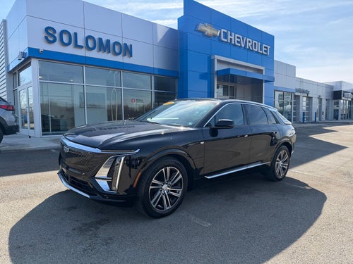 2024 Cadillac LYRIQ Luxury 2