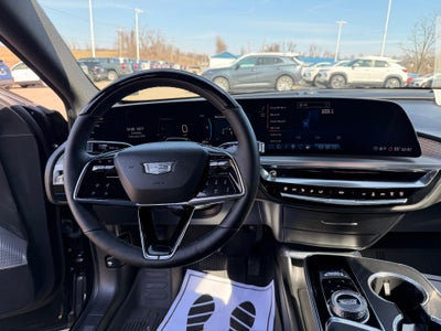 2024 Cadillac LYRIQ Luxury 2