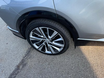 2024 Cadillac LYRIQ Luxury 3