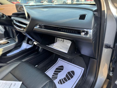 2024 Cadillac LYRIQ Luxury 3