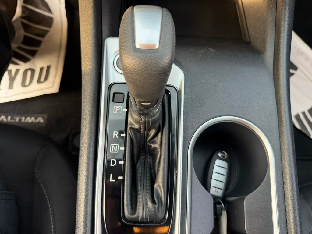 2022 Nissan Altima SV FWD