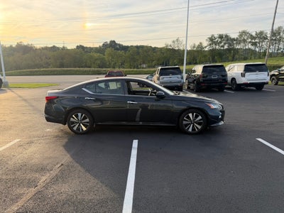 2022 Nissan Altima SV FWD