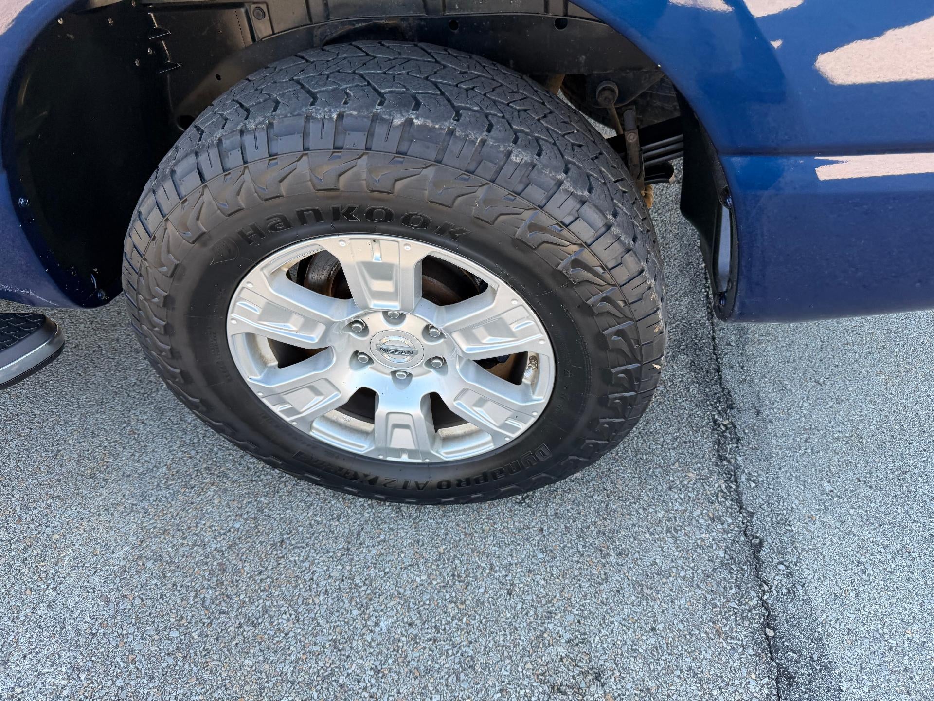 2019 Nissan TITAN SV