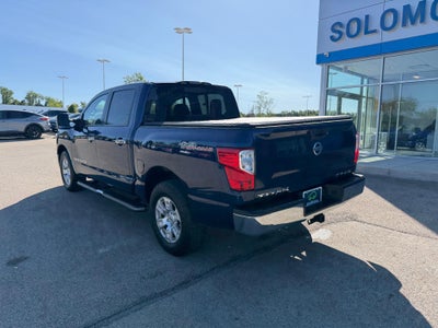 2019 Nissan TITAN SV