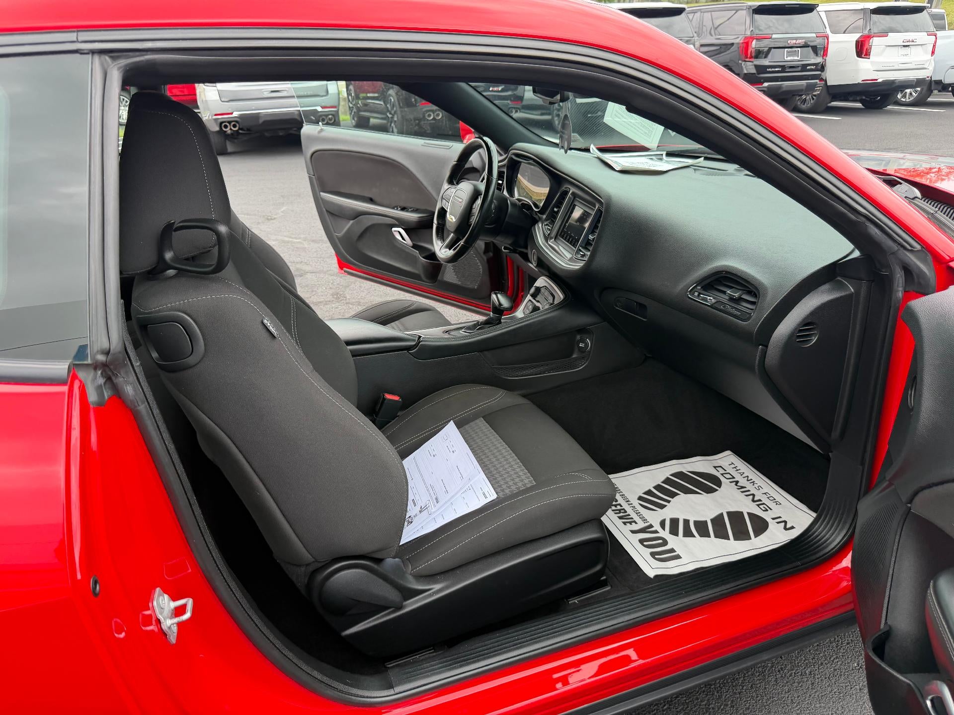 2022 Dodge Challenger SXT