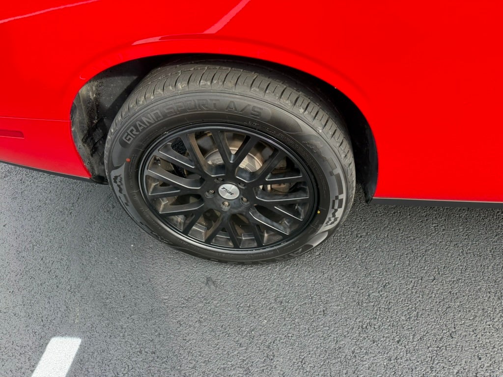 2019 Dodge Challenger SXT AWD