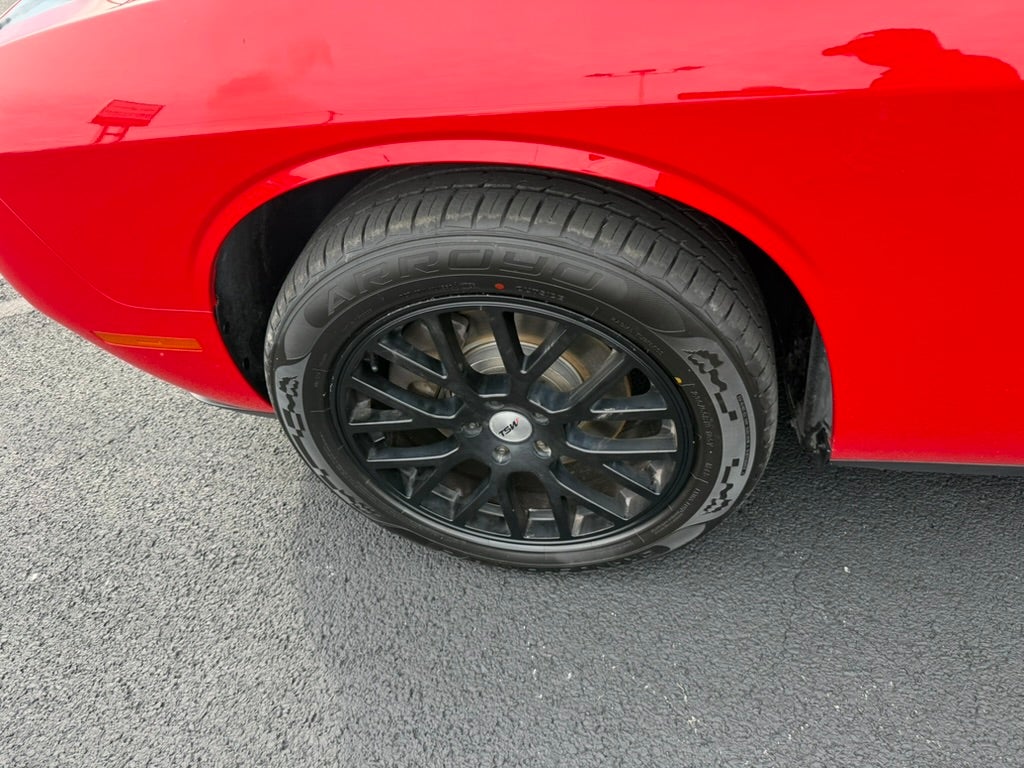 2019 Dodge Challenger SXT AWD