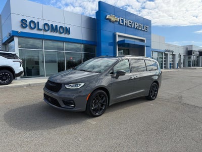 2022 Chrysler Pacifica Touring L AWD
