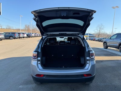 2022 Jeep Compass Latitude Lux 4x4