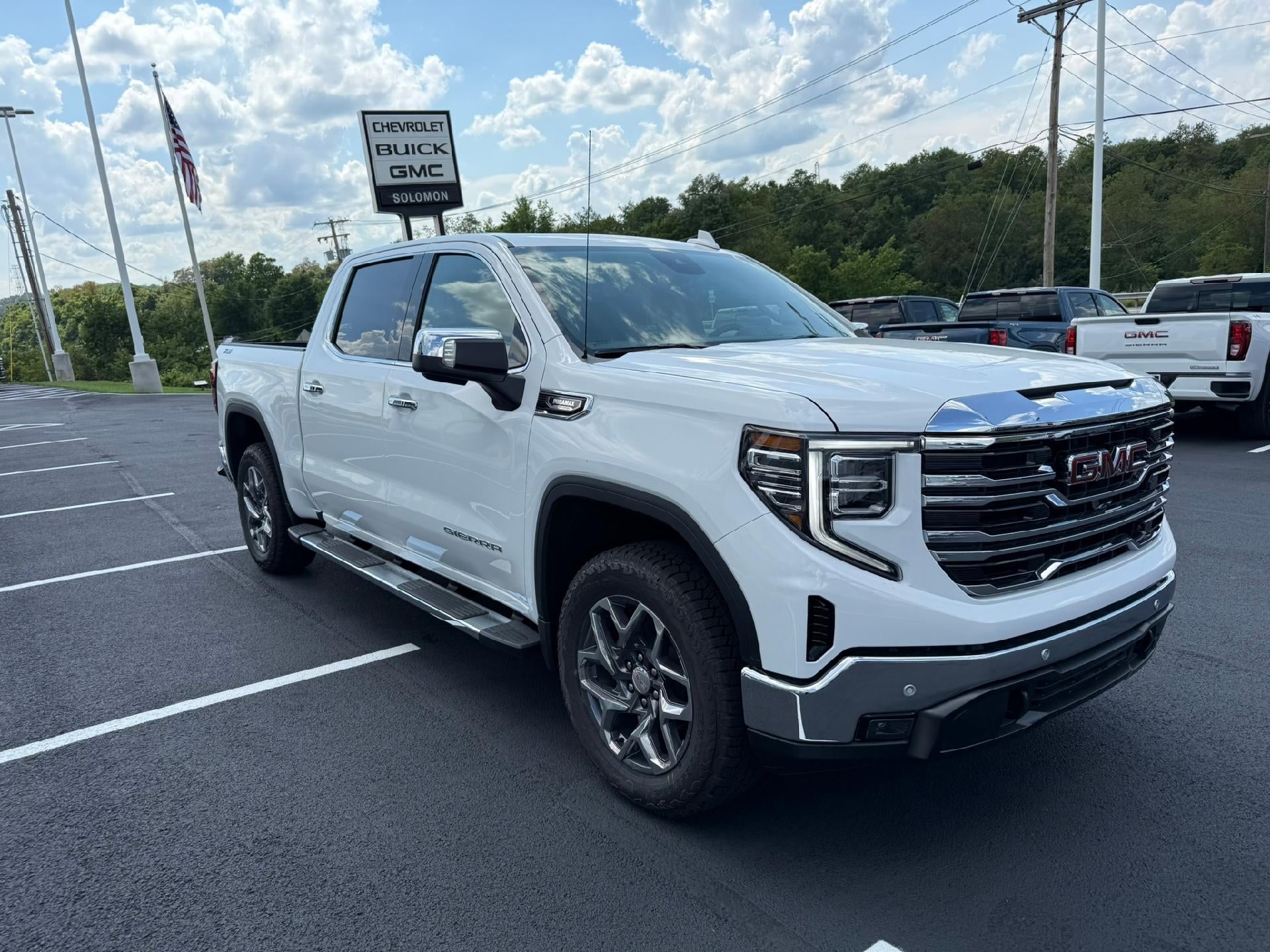 2026 GMC Sierra 1500 SLT