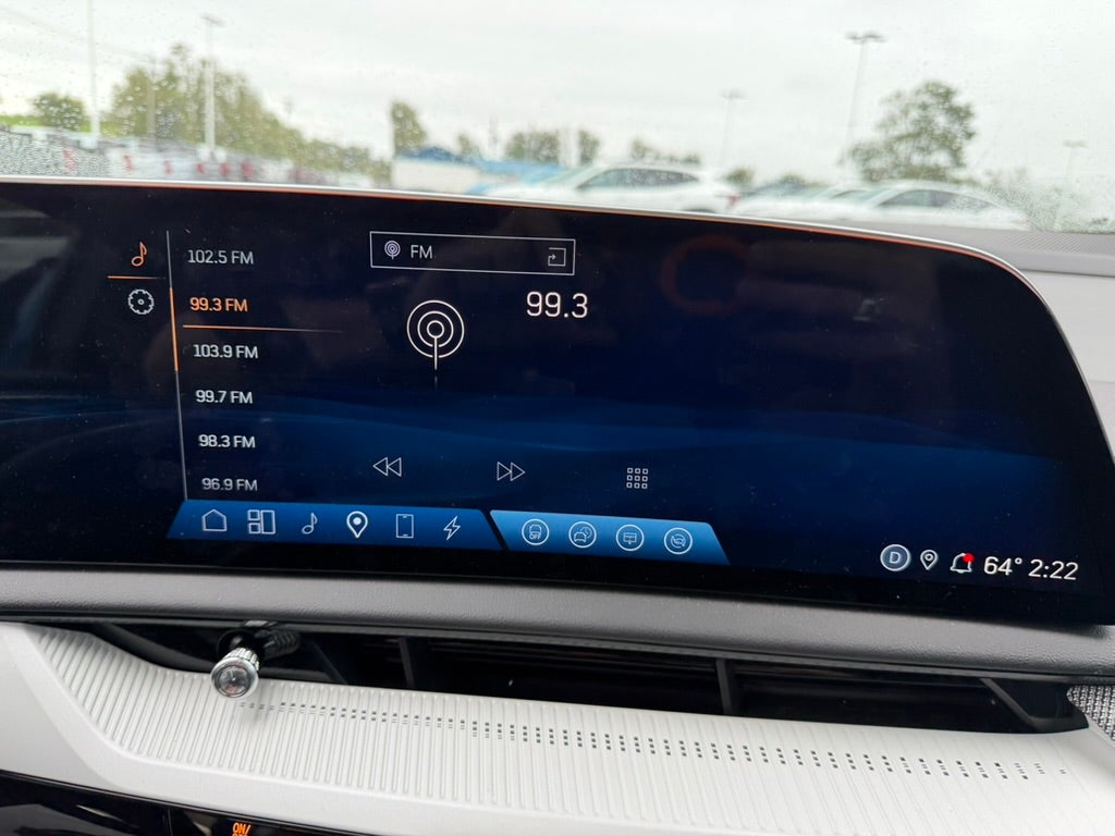 2025 Cadillac OPTIQ Luxury 1