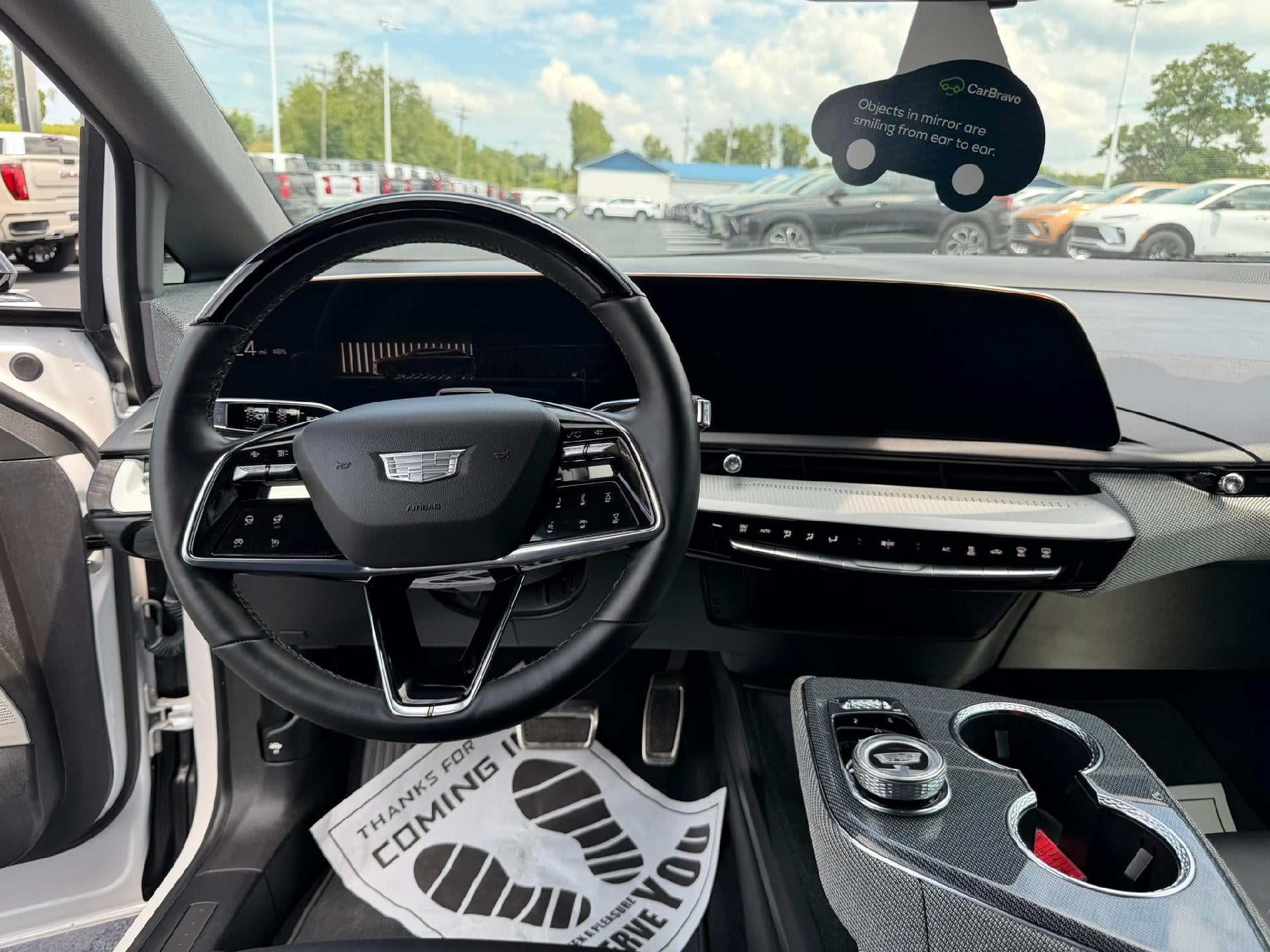 2025 Cadillac OPTIQ Luxury 1