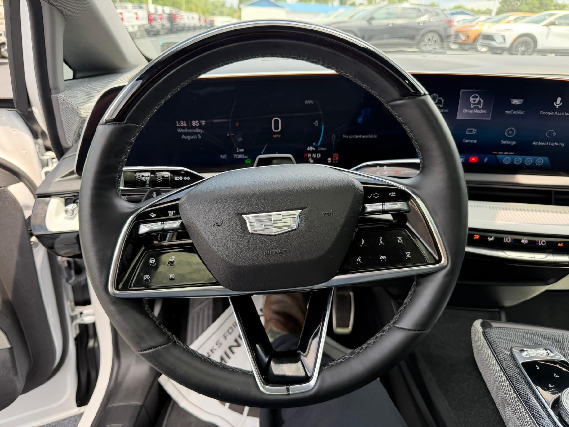 2025 Cadillac OPTIQ Luxury 1