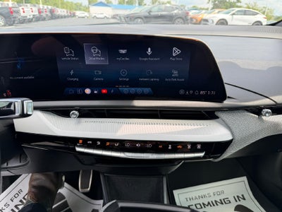 2025 Cadillac OPTIQ Luxury 1