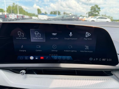 2025 Cadillac OPTIQ Luxury 1