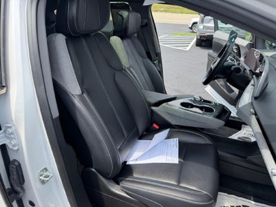 2025 Cadillac OPTIQ Luxury 1