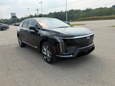 2025 Cadillac OPTIQ Luxury 2