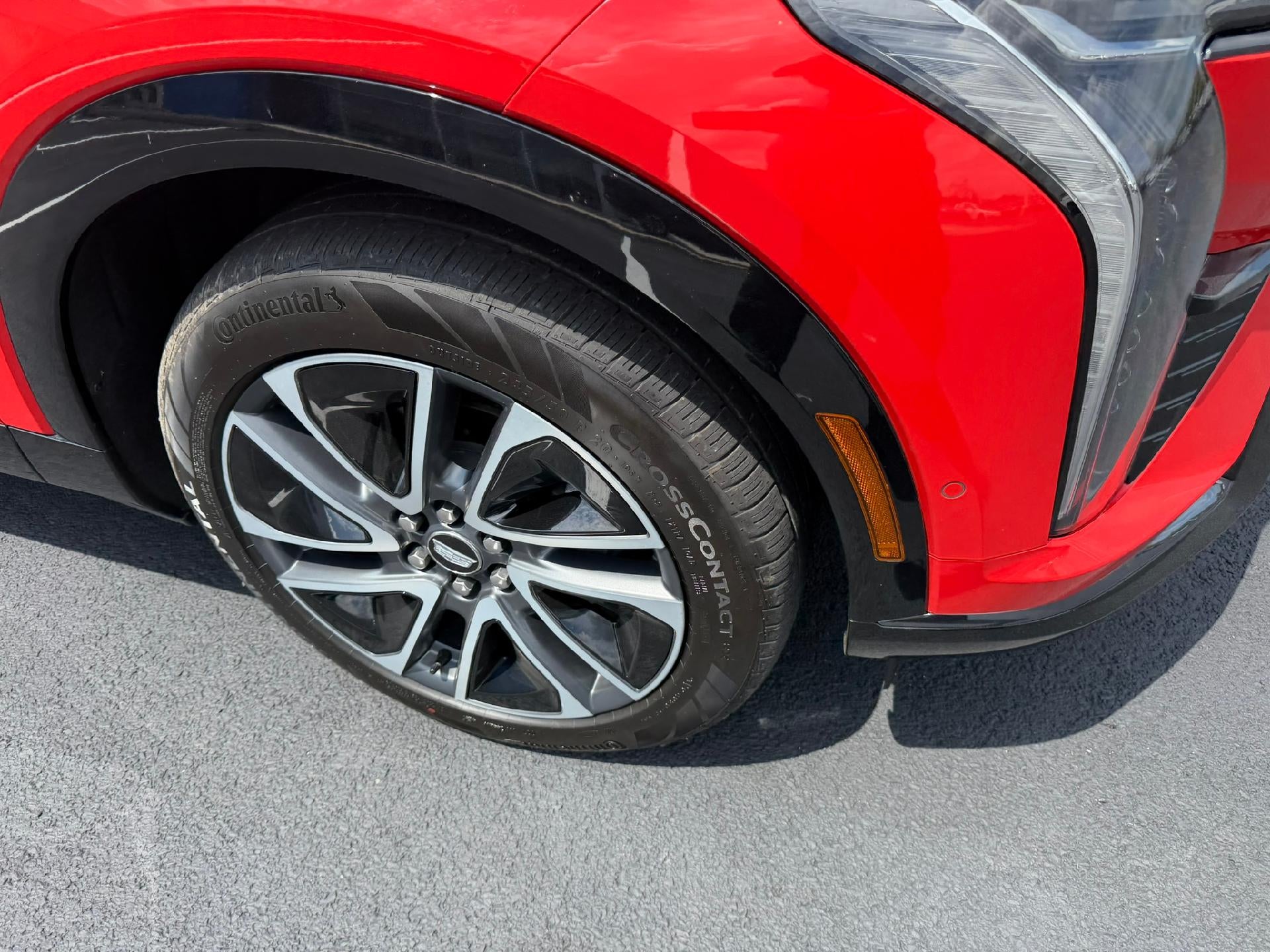 2025 Cadillac OPTIQ Sport 1