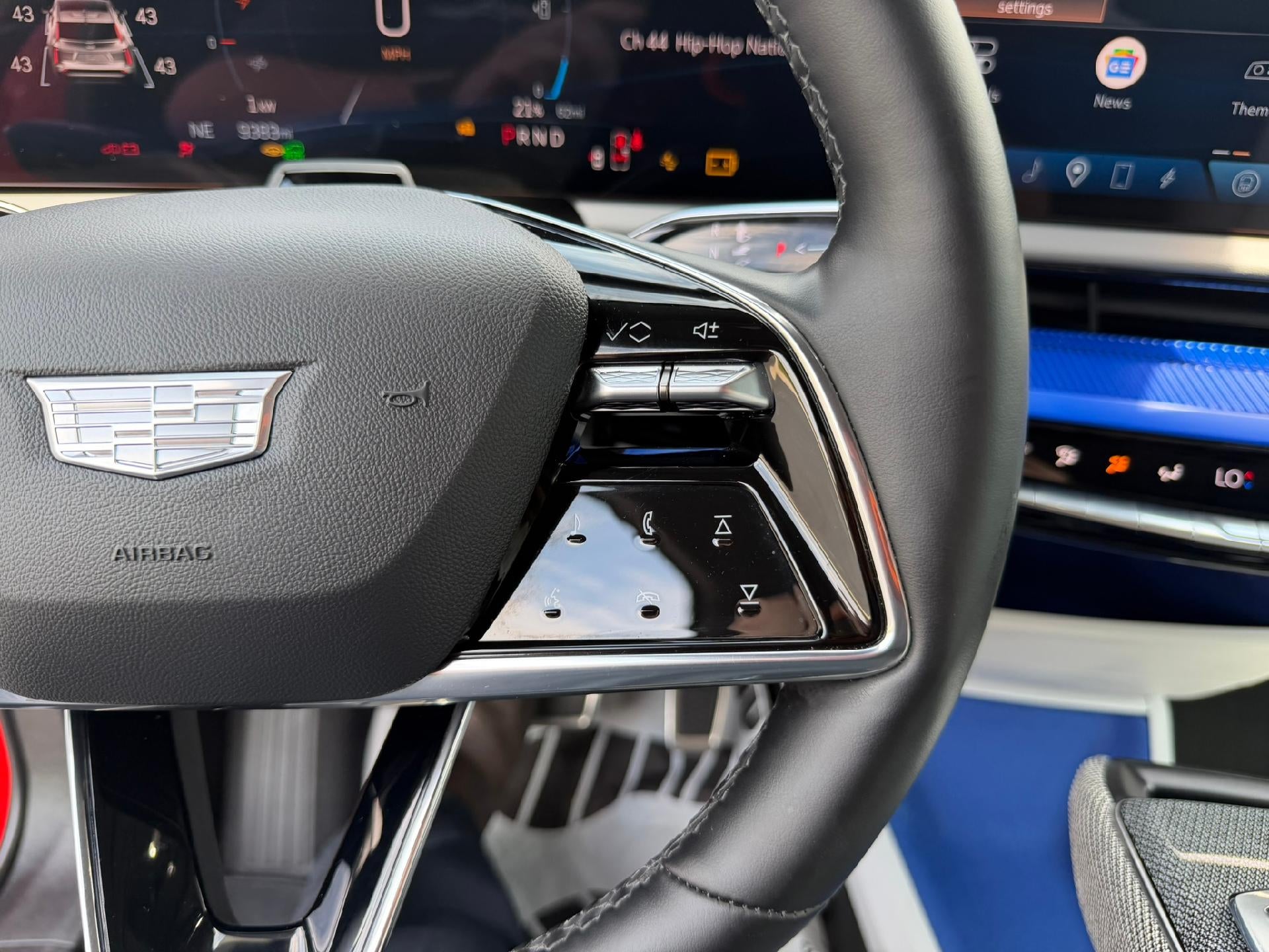 2025 Cadillac OPTIQ Sport 1