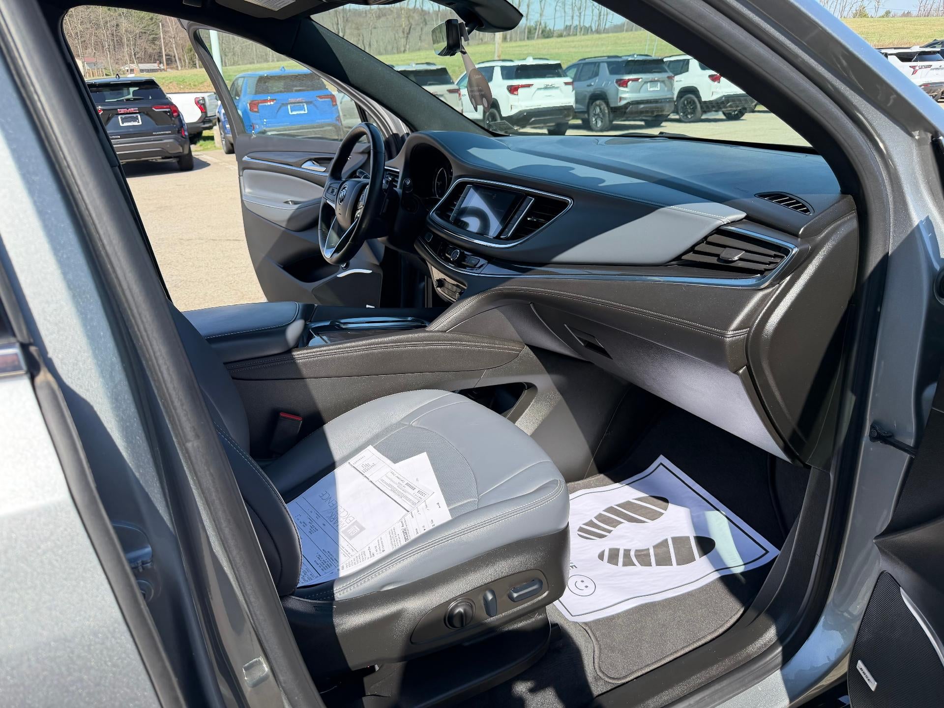 2024 Buick Enclave Essence