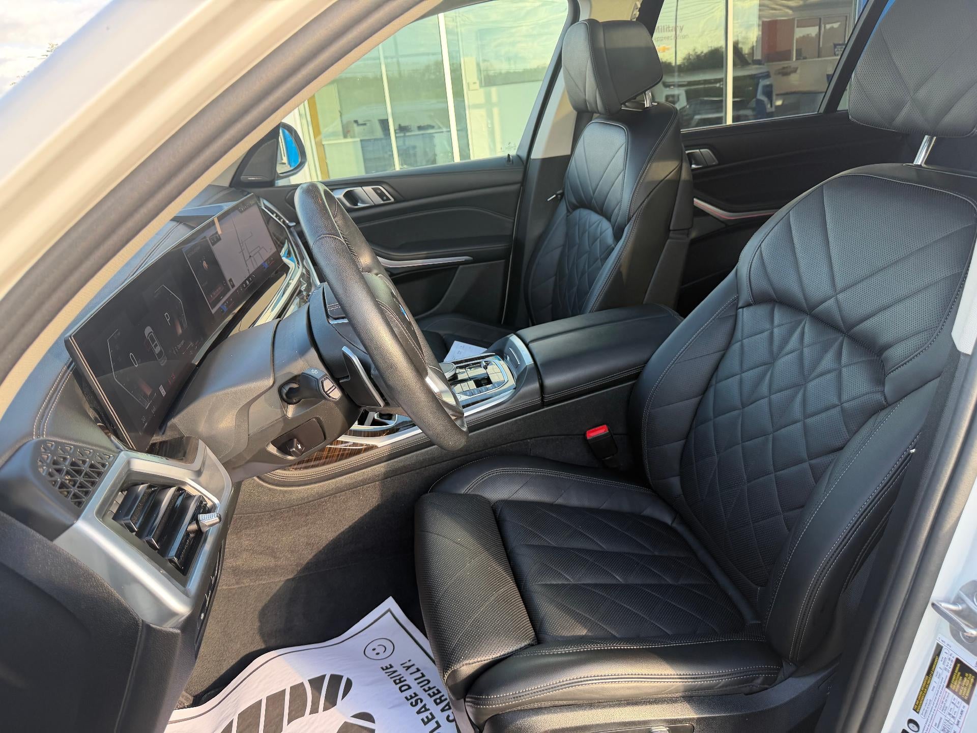 2024 BMW X7 xDrive40i