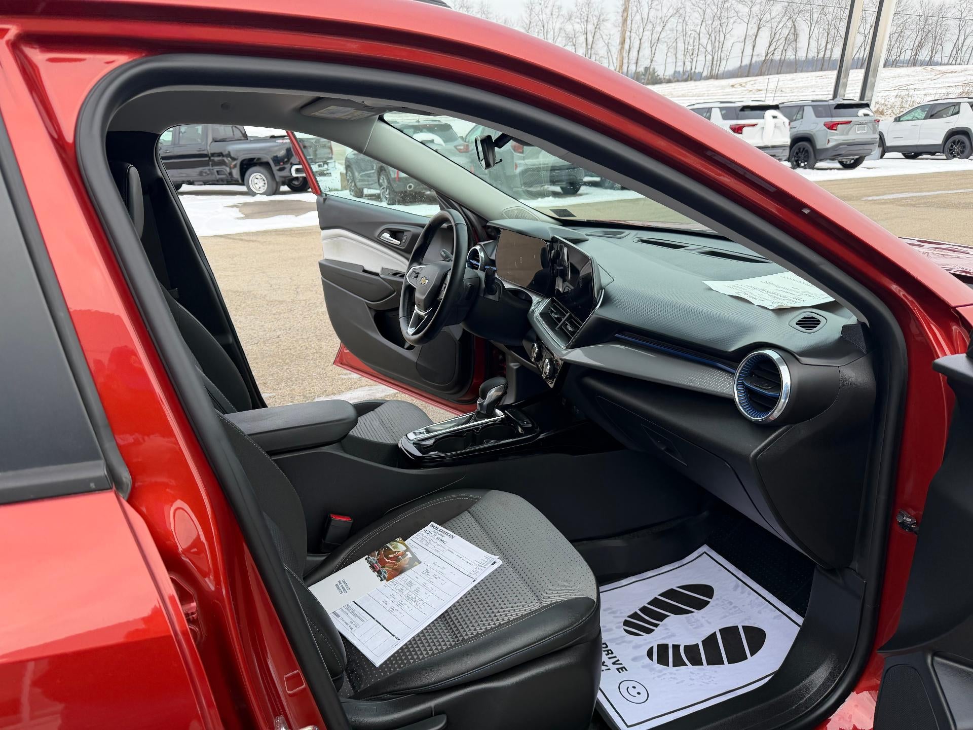 2024 Chevrolet Trax LT